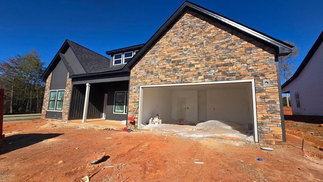 265 Ridge Road, Wellford, SC 29385