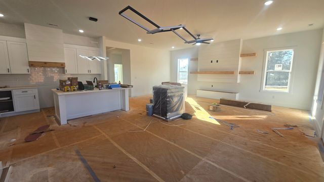 265 Ridge Road, Wellford, SC 29385