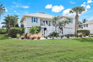 1417 Causey CT, Sanibel, FL 33957