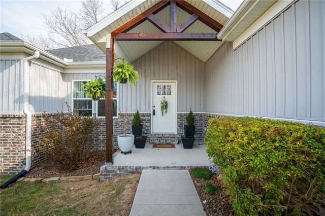 35 Witherby Drive, Bella Vista, AR 72714