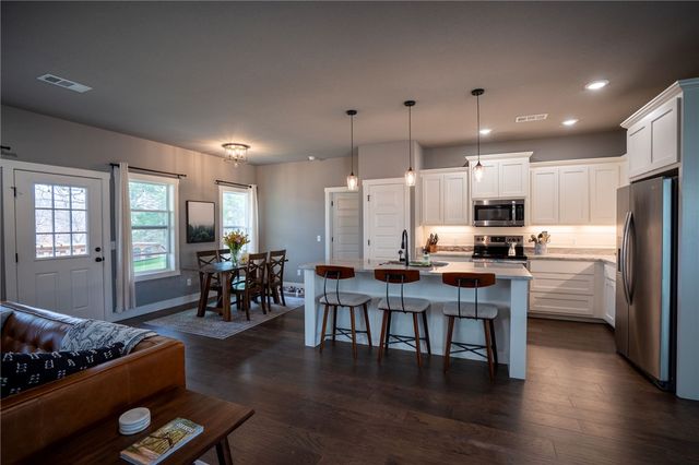 35 Witherby Drive, Bella Vista, AR 72714