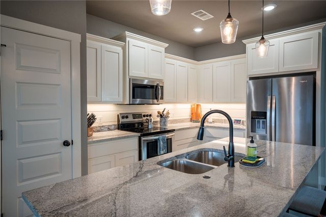 35 Witherby Drive, Bella Vista, AR 72714