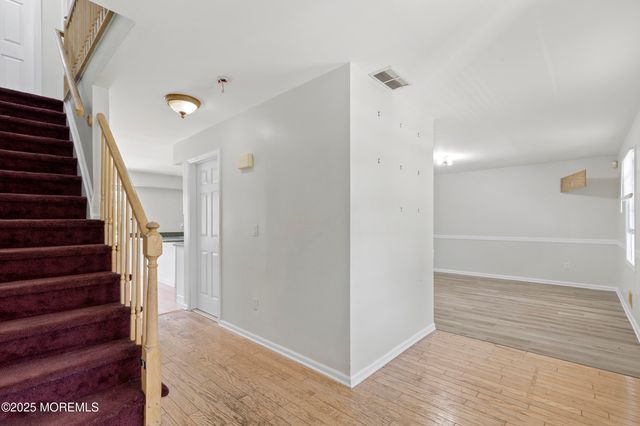128 Mapletree Road, Toms River, NJ 08753