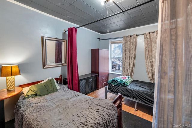 3113 12th Street, Astoria, NY 11106