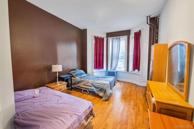 3113 12th Street, Astoria, NY 11106