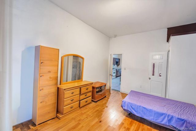 3113 12th Street, Astoria, NY 11106