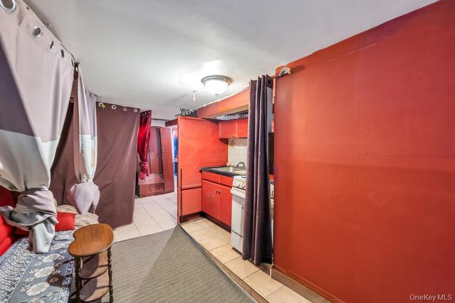 3113 12th Street, Astoria, NY 11106