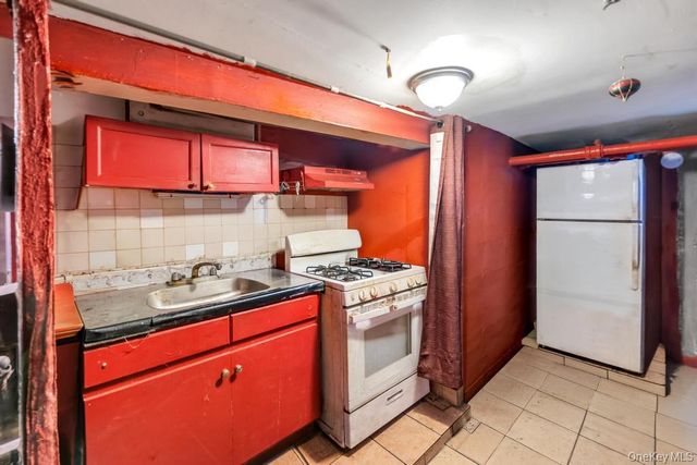 3113 12th Street, Astoria, NY 11106