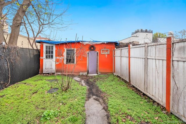 3113 12th Street, Astoria, NY 11106