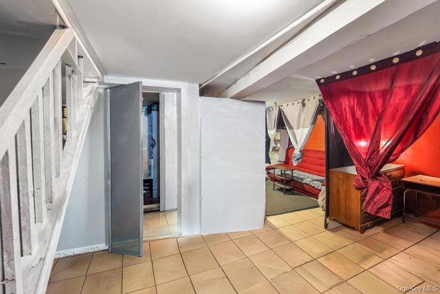 3113 12th Street, Astoria, NY 11106