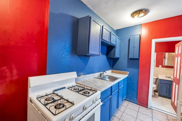 3113 12th Street, Astoria, NY 11106