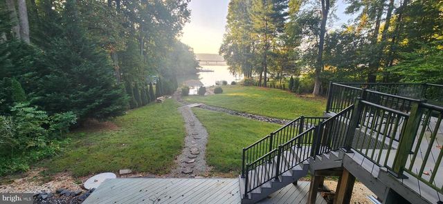 15408 SUNSET HARBOUR BLVD, Mineral, VA 23117