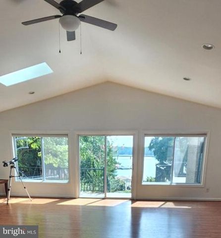 15408 SUNSET HARBOUR BLVD, Mineral, VA 23117