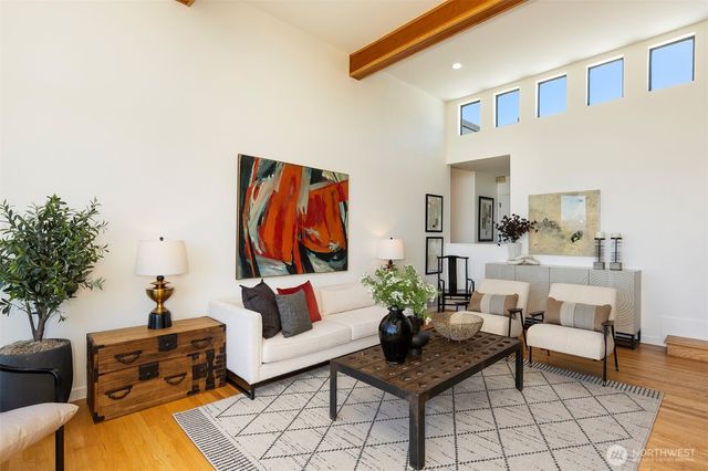 6801 36th Avenue NW, Seattle, WA 98117