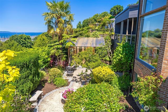6801 36th Avenue NW, Seattle, WA 98117