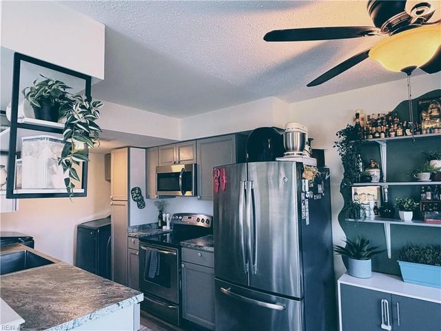 1232 White Birch LN, Virginia Beach, VA 23453