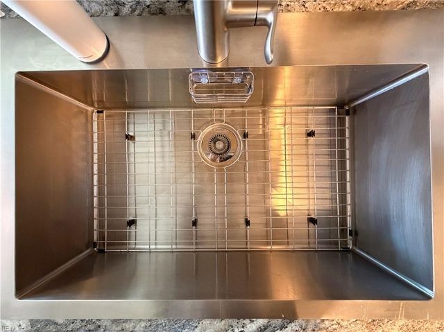 1232 White Birch LN, Virginia Beach, VA 23453