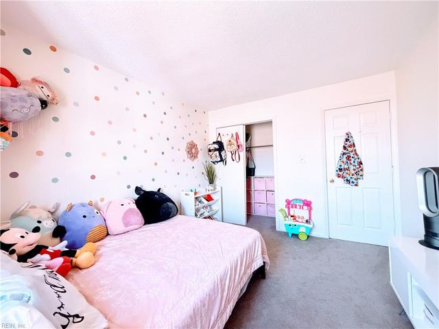 1232 White Birch LN, Virginia Beach, VA 23453