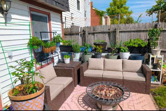 1232 White Birch LN, Virginia Beach, VA 23453