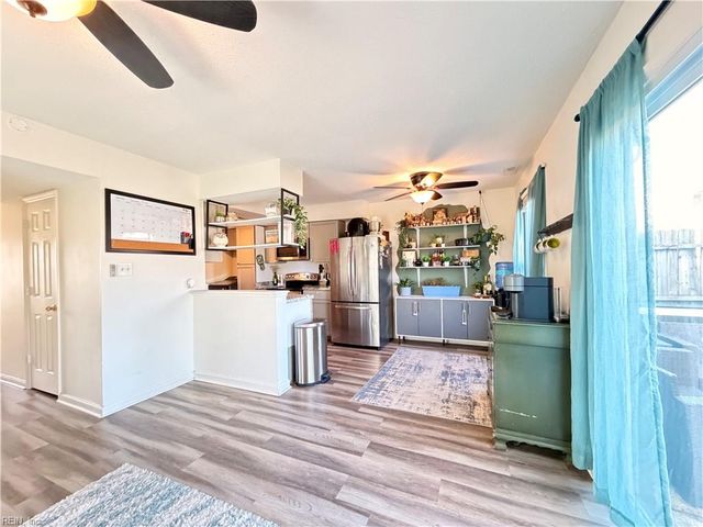 1232 White Birch LN, Virginia Beach, VA 23453