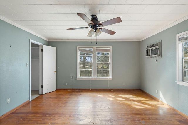 701 N Washington ST, La Grange, TX 78945