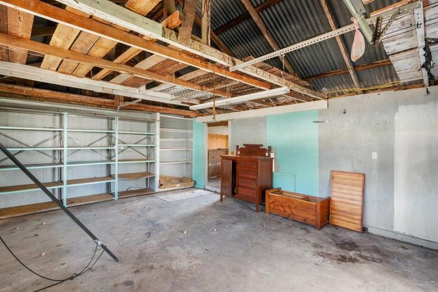 701 N Washington ST, La Grange, TX 78945