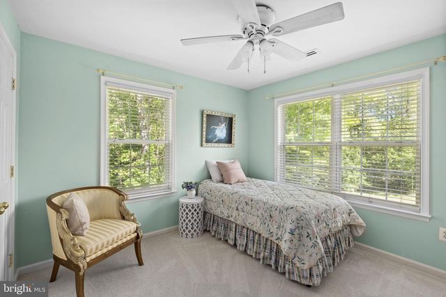 201 GENTLE BREEZE CIR, Fredericksburg, VA 22406