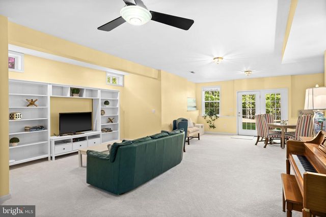 201 GENTLE BREEZE CIR, Fredericksburg, VA 22406