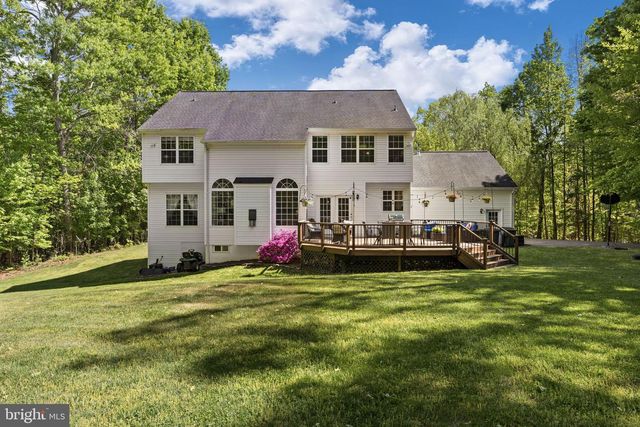 201 GENTLE BREEZE CIR, Fredericksburg, VA 22406