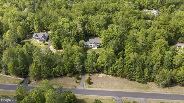 201 GENTLE BREEZE CIR, Fredericksburg, VA 22406