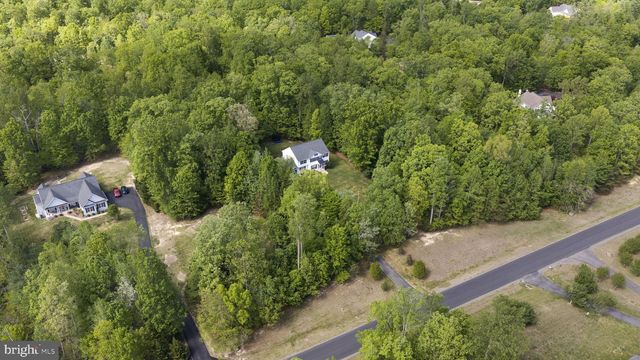 201 GENTLE BREEZE CIR, Fredericksburg, VA 22406