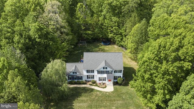 201 GENTLE BREEZE CIR, Fredericksburg, VA 22406