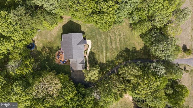 201 GENTLE BREEZE CIR, Fredericksburg, VA 22406