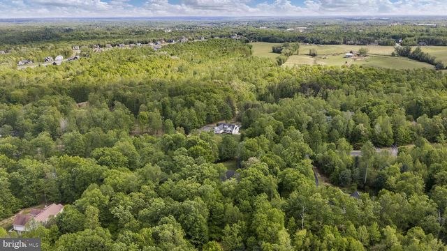 201 GENTLE BREEZE CIR, Fredericksburg, VA 22406