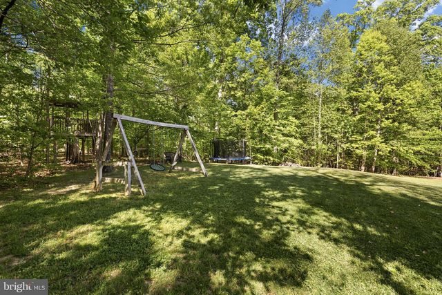 201 GENTLE BREEZE CIR, Fredericksburg, VA 22406