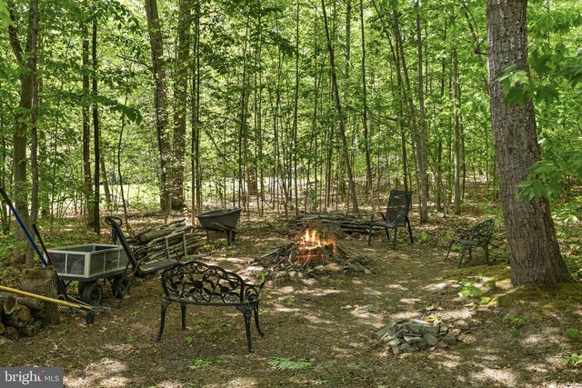 201 GENTLE BREEZE CIR, Fredericksburg, VA 22406