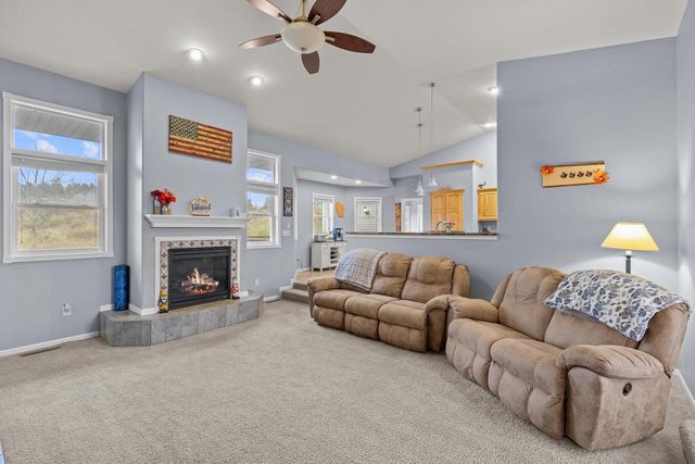 N7146 Pacific Ridge, Pardeeville, WI 53954