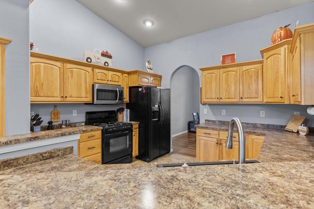 N7146 Pacific Ridge, Pardeeville, WI 53954