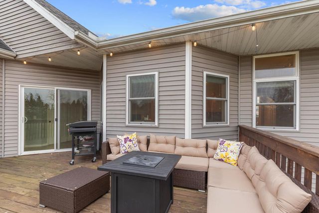 N7146 Pacific Ridge, Pardeeville, WI 53954