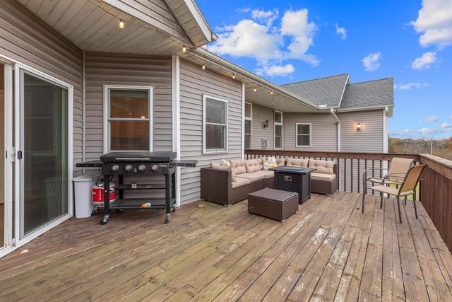 N7146 Pacific Ridge, Pardeeville, WI 53954