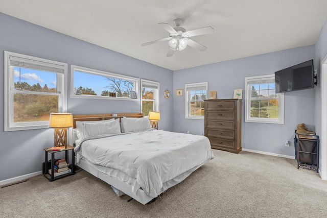 N7146 Pacific Ridge, Pardeeville, WI 53954