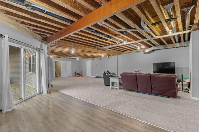 N7146 Pacific Ridge, Pardeeville, WI 53954