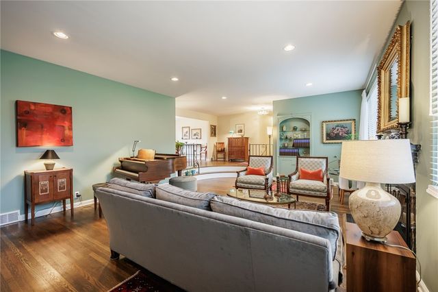 135 Coniston Drive, Brighton, NY 14610