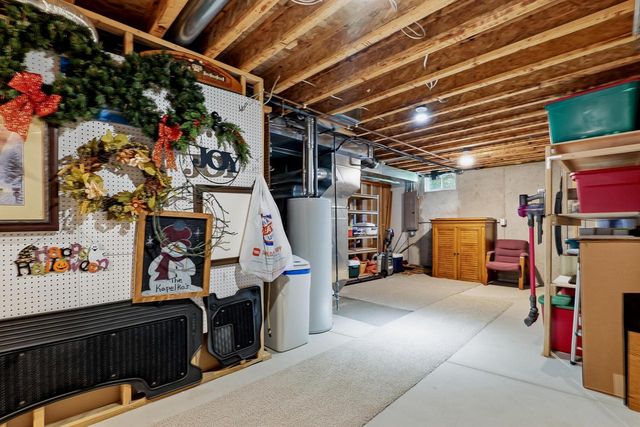 1210 Foxglove LANE, Sheboygan Falls, WI 53085