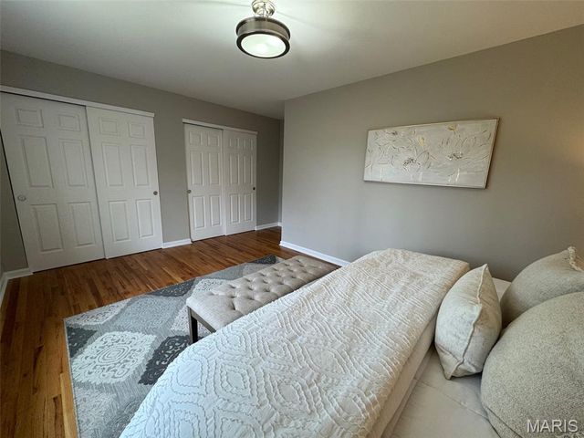 924 Fernview Drive, Creve Coeur, MO 63141