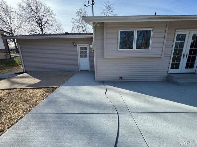 924 Fernview Drive, Creve Coeur, MO 63141