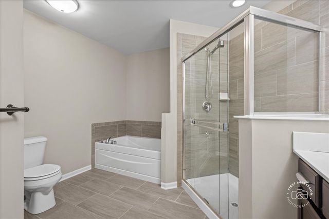 2945 Henley Lane, Naperville, IL 60540