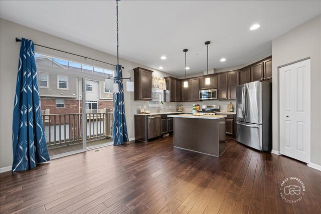 2945 Henley Lane, Naperville, IL 60540
