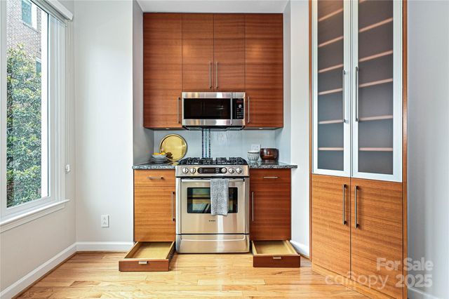 333 W 7th Street, Charlotte, NC 28202