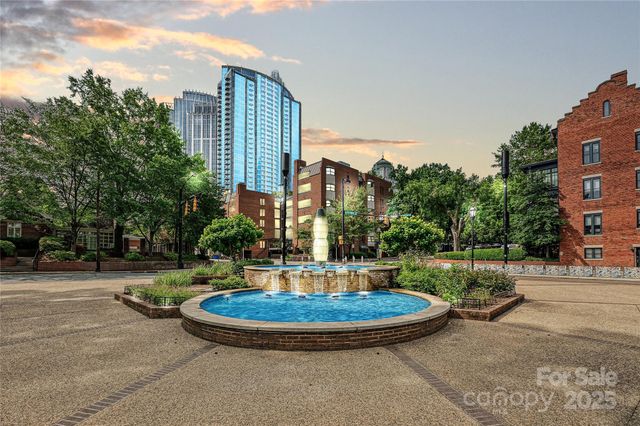333 W 7th Street, Charlotte, NC 28202
